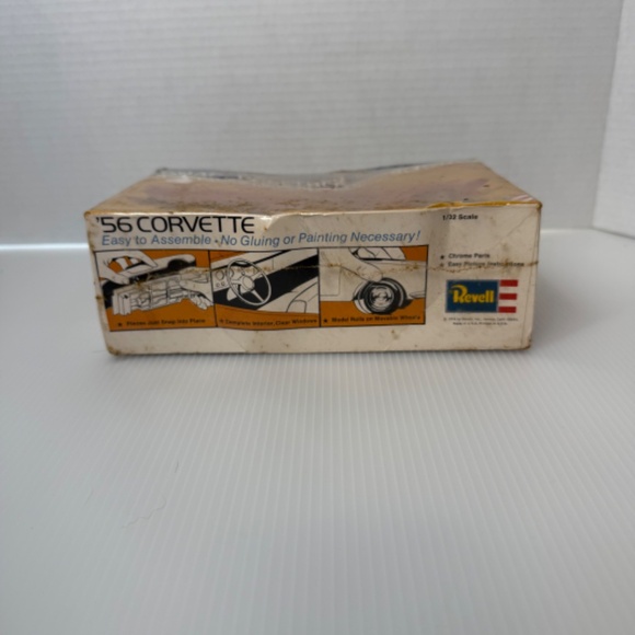 New Revell ‘56 Vette Snap Together Kit #2 Red Corvette 1/32 Scale H-1102 - Picture 2 of 4